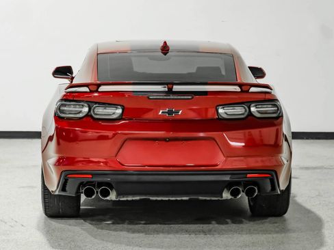 Used 2021 Chevrolet Camaro SS w/ Wild Cherry Design Package 2 RWD image 7