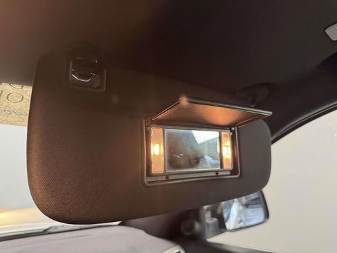 Used 2022 Jeep Grand Cherokee Limited image 24