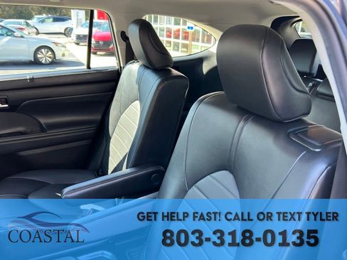 Used 2022 Toyota Highlander XLE image 20