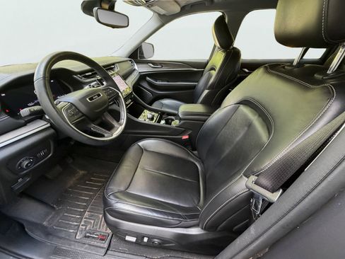 Used 2021 Jeep Grand Cherokee L Limited image 11