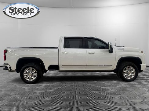 Used 2025 Chevrolet Silverado 2500 High Country w/ Technology Package image 6