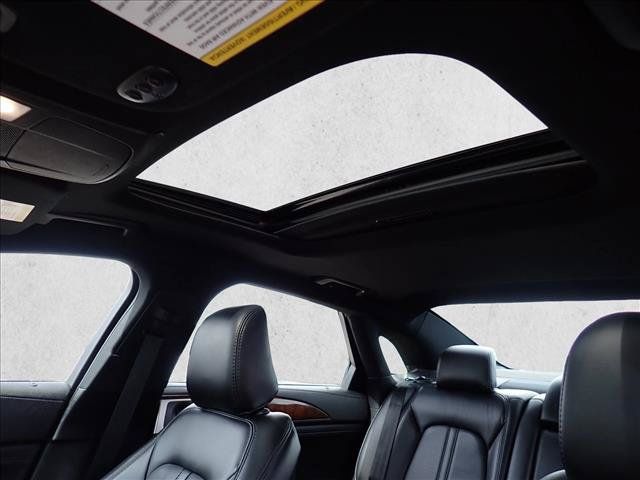 Used 2020 Lincoln MKZ Reserve w/ Elements Package AWD/4WD image 9