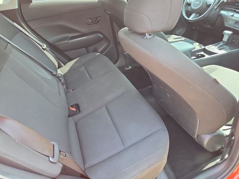 Used 2024 Hyundai Kona SEL AWD/4WD image 11