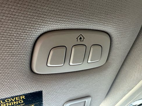 Used 2025 Lincoln Corsair FWD w/ Equipment Group 101A image 43