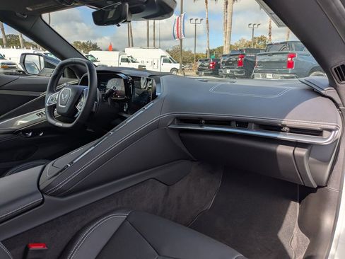 Used 2024 Chevrolet Corvette Z06 image 15