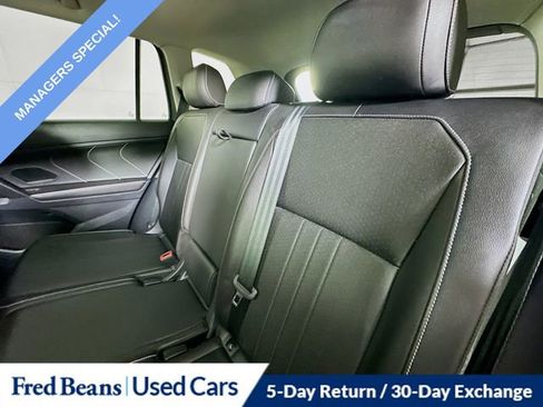 Used 2023 Volkswagen Tiguan SE image 25