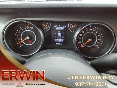 Used 2022 Jeep Wrangler Sport image 17