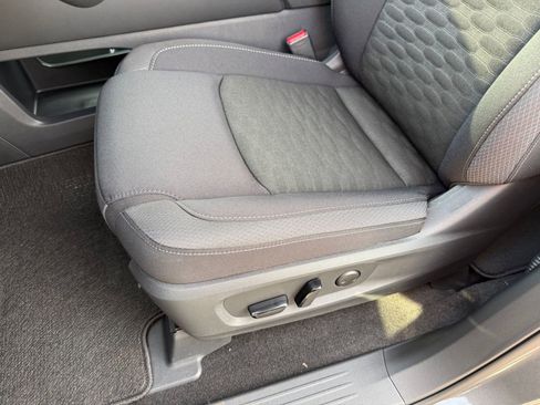 New 2026 Nissan Pathfinder SV image 12