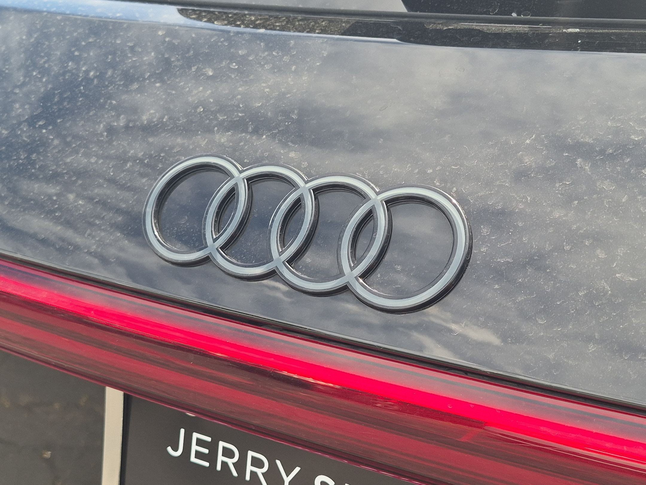 Used 2024 Audi Q8 e-tron Prestige AWD/4WD image 14