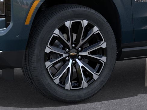 New 2026 Chevrolet Suburban High Country AWD/4WD image 9