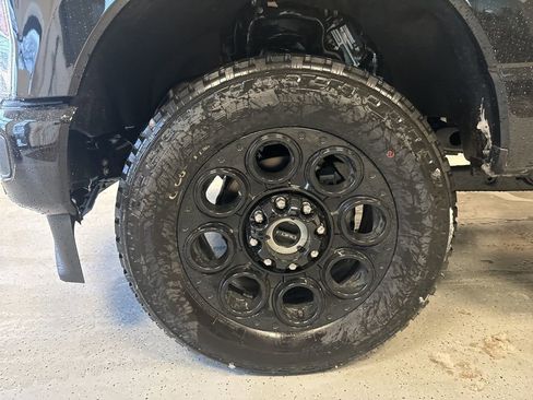 New 2026 Ford F350 Lariat w/ Black Appearance Package AWD/4WD image 2