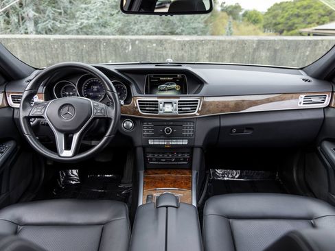 Used 2016 Mercedes-Benz E 350 4MATIC Wagon image 34