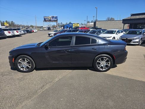 Used 2016 Dodge Charger SE AWD/4WD image 7