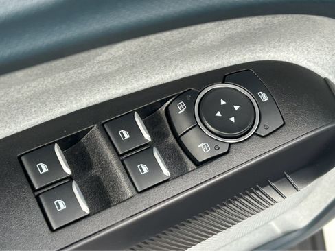 New 2026 Ford Maverick XLT image 13