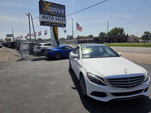 Used 2015 Mercedes-Benz C 300 4MATIC Sedan image 6