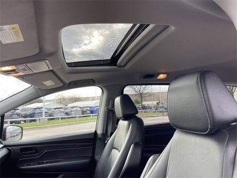 Certified 2023 Honda Odyssey EX-L image 13