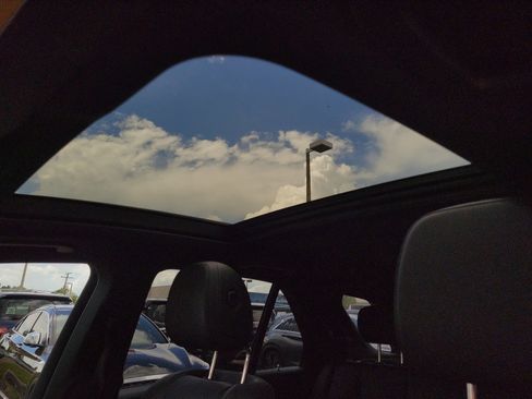 Used 2022 Mercedes-Benz GLE 350 4MATIC image 22