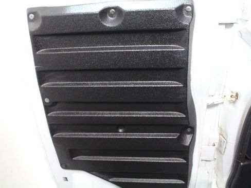 Used 2018 Chevrolet Express 2500 w/ Driver Convenience Package image 22