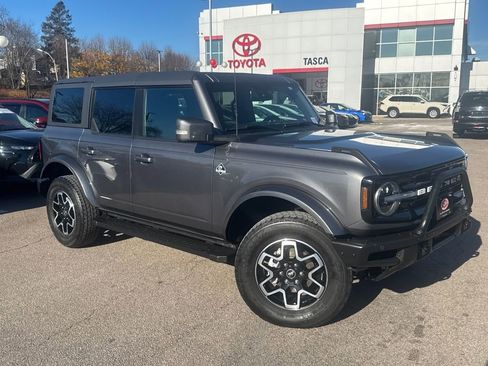 Used 2022 Ford Bronco Outer Banks image 1