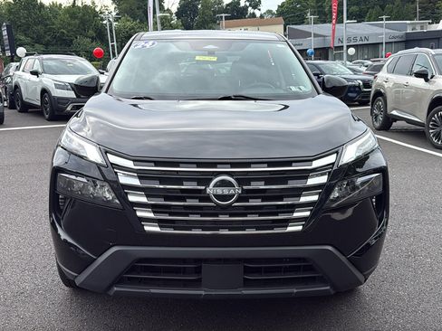 Certified 2024 Nissan Rogue SV AWD/4WD image 2