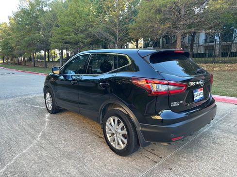 Used 2022 Nissan Rogue Sport S image 15