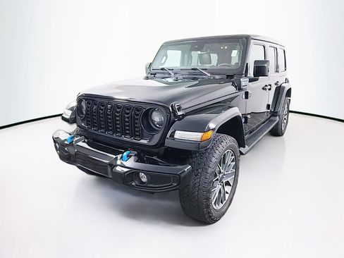Used 2024 Jeep Wrangler High Altitude AWD/4WD image 3