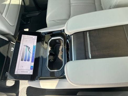 New 2024 Jeep Grand Wagoneer Series I w/ Rear Seat Video Group 1 AWD/4WD image 14