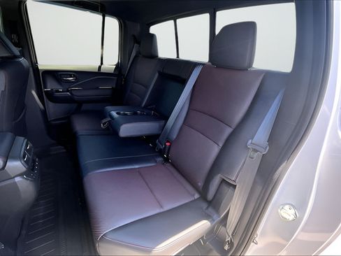 Used 2025 Honda Ridgeline Black Edition image 19