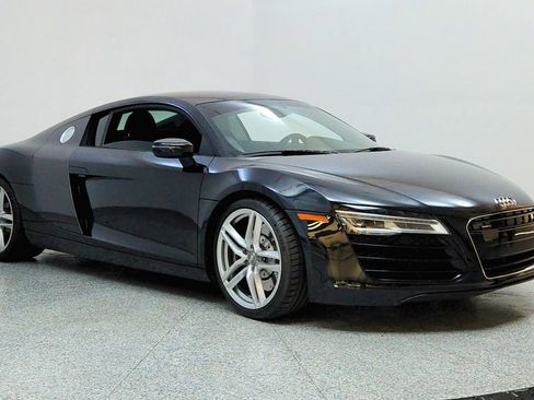 Used 2014 Audi R8 V8 w/ Convenience Package image 7
