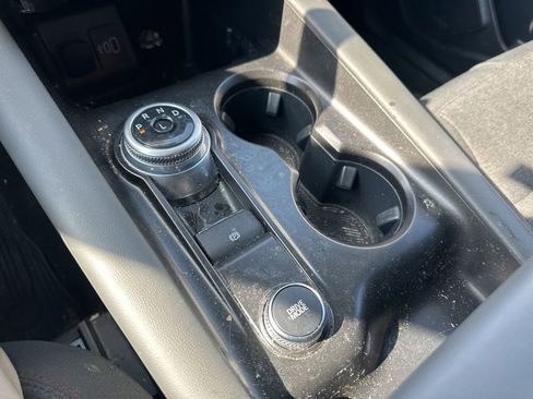 Used 2025 Ford Explorer Active image 26