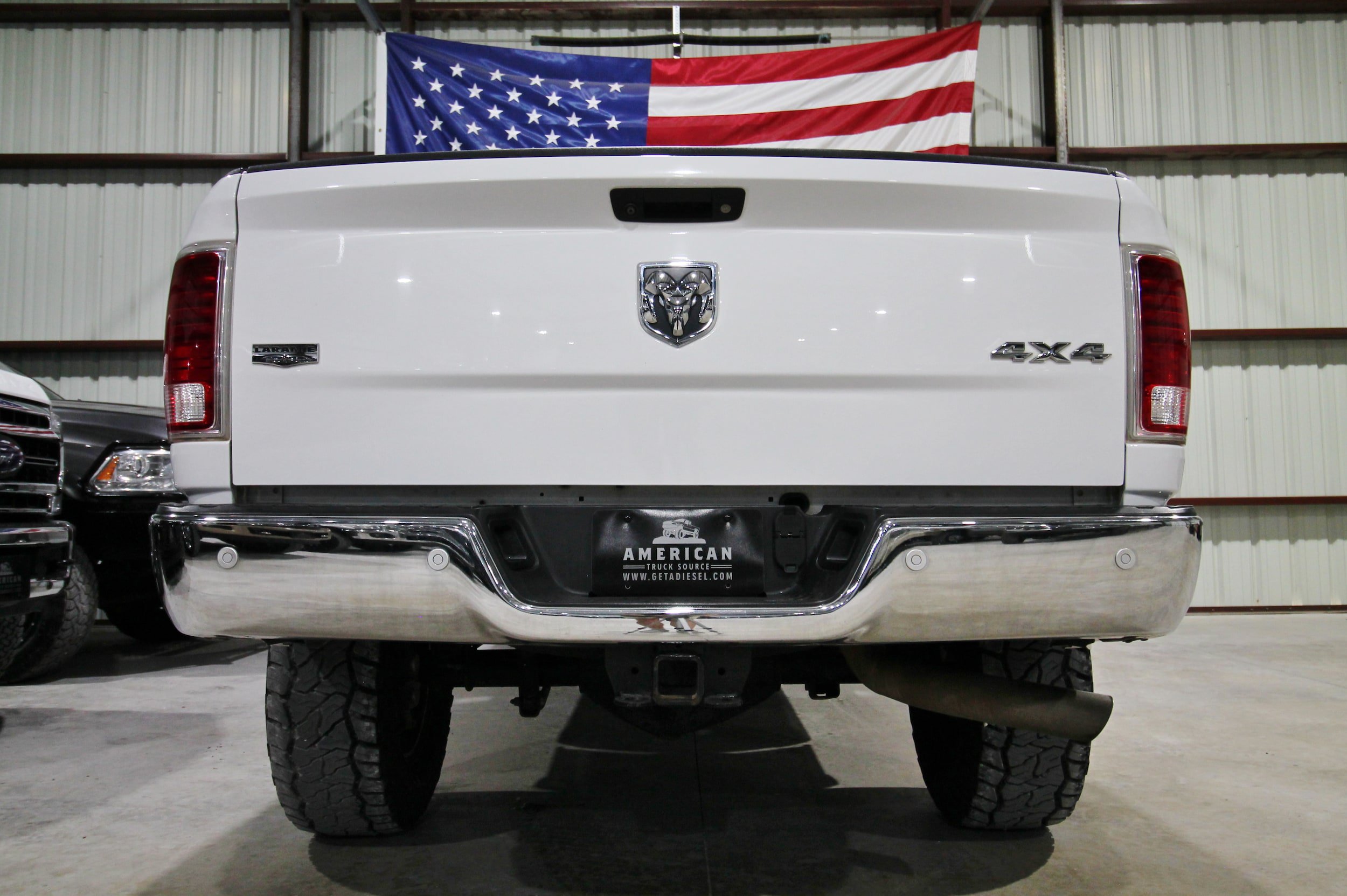 Used 2018 RAM 3500 Laramie AWD/4WD image 9