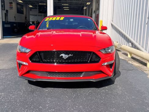 Used 2019 Ford Mustang GT Premium RWD image 3