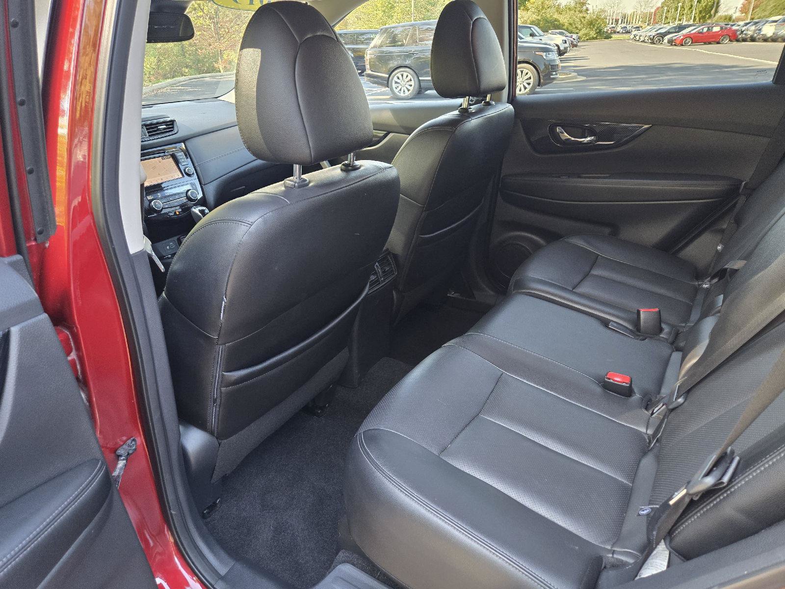 Used 2019 Nissan Rogue SL w/ Premium Package AWD/4WD image 26