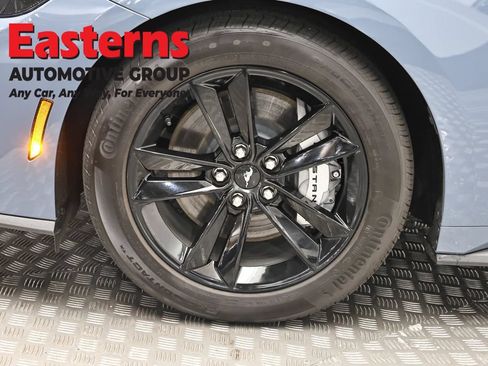 Used 2025 Ford Mustang GT RWD image 29