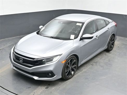 Used 2020 Honda Civic Sport image 4
