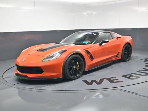 Used 2019 Chevrolet Corvette Grand Sport image 2