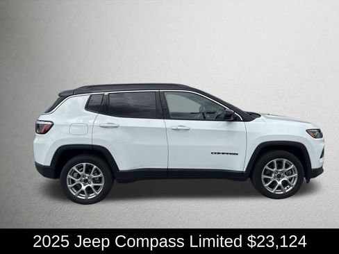 Used 2025 Jeep Compass Limited AWD/4WD image 2