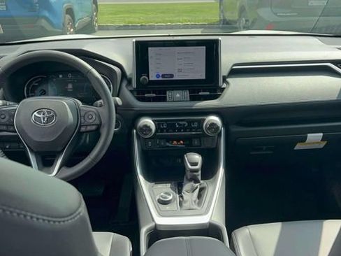 Certified 2025 Toyota RAV4 XLE Premium w/ Weather Package AWD/4WD image 31