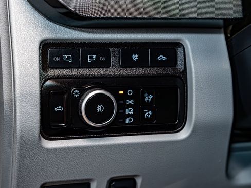 Used 2024 Ford F250 Limited w/ FX4 Off-Road Package AWD/4WD image 19