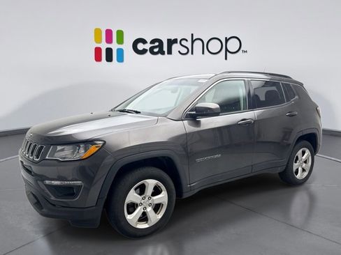 Used 2019 Jeep Compass Latitude w/ Cold Weather Group AWD/4WD image 1
