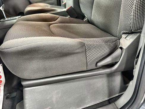 Used 2021 Nissan Frontier SV image 13