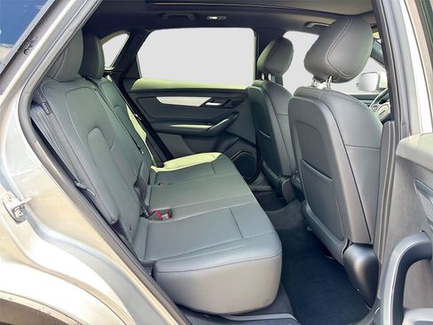 New 2025 VinFast VF 8 Plus AWD/4WD image 27