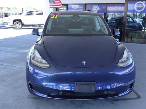 Used 2021 Tesla Model Y Long Range image 10