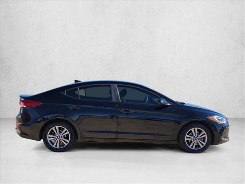 Used 2018 Hyundai Elantra SEL image 4