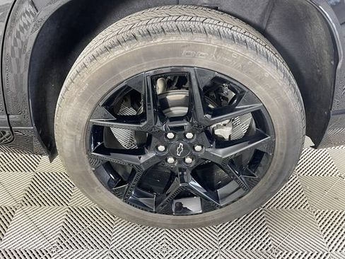 Used 2024 Chevrolet Traverse RS w/ LPO, Floor Liner Package AWD/4WD image 17