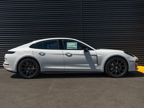 New 2026 Porsche Panamera RWD image 8