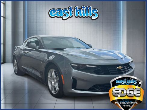 Certified 2022 Chevrolet Camaro LT RWD image 1
