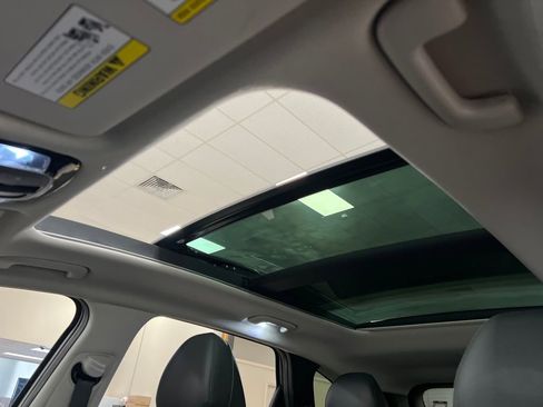 Used 2023 Hyundai Tucson Limited image 23