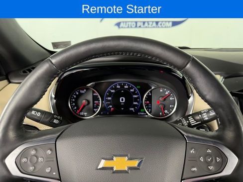 Used 2022 Chevrolet Traverse Premier image 10