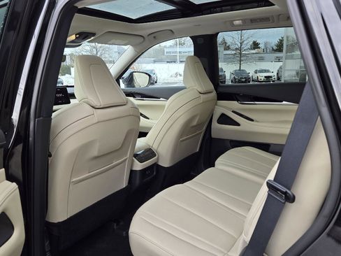 Certified 2025 INFINITI QX60 Pure image 21